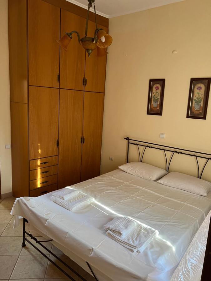 Pyrgos Apartment Pyrgi  Bagian luar foto