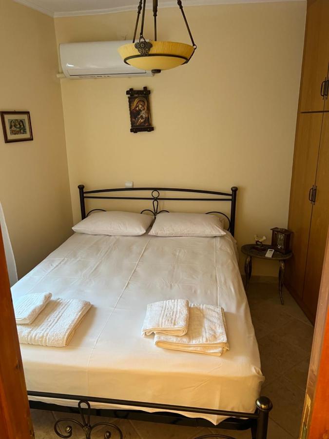 Pyrgos Apartment Pyrgi  Bagian luar foto
